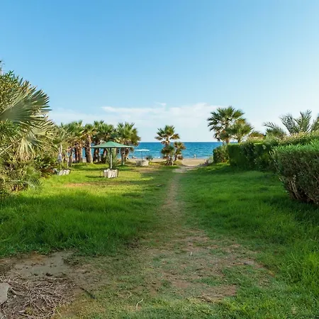 Beach Aloha Apartment Larnaca